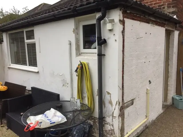 A Private Dwelling in Poole — photo 2 of 2