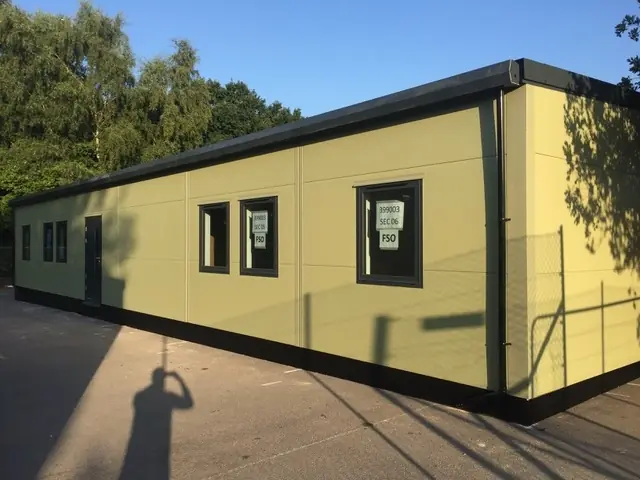 Applemore College, Hythe in Hythe — photo 1 of 3