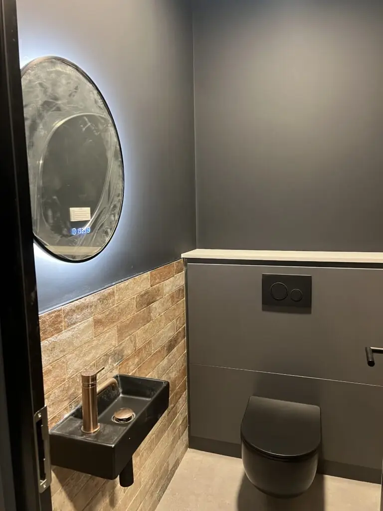 Commercial project in Yeovil in Yeovil — photo 9 of 12
